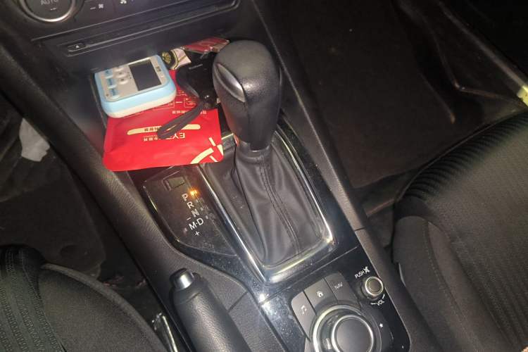 Used Mazda 3 Axela 2016 Sedan 1.5L Automatic Luxury Model Gear Lever