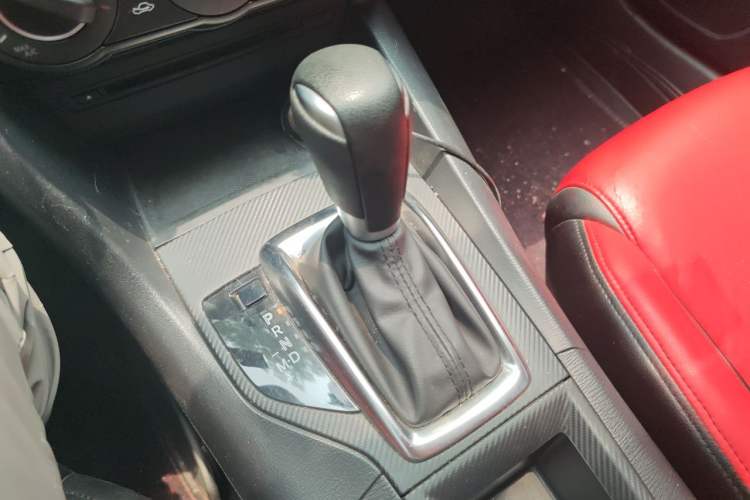 Used Mazda 3 Axela 2016 Sedan 1.5L Automatic Comfort Model Gear Lever