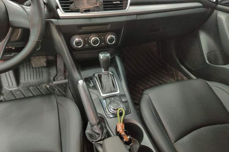 Used Mazda 3 Axela 2016 Sedan 1.5L Automatic Comfort Model Gear Lever