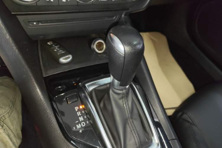 Used Mazda 3 Axela 2016 Sedan 1.5L Automatic Luxury Model Gear Lever