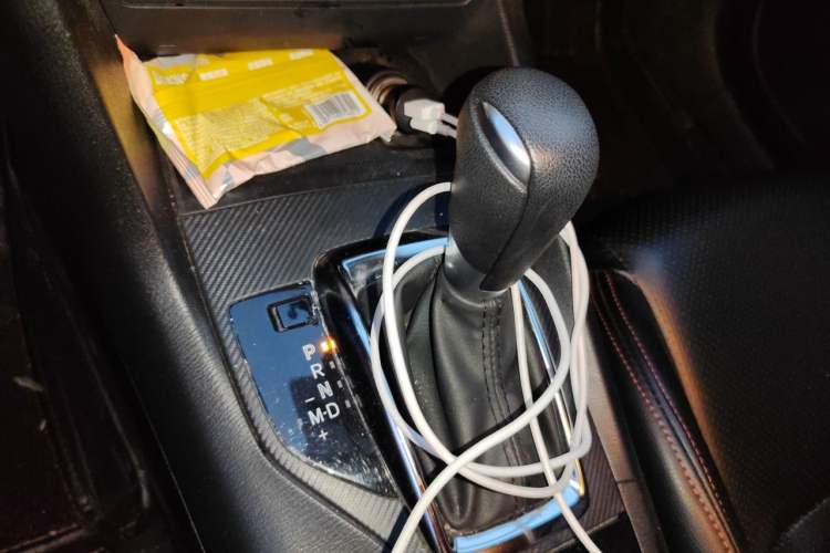 Used Mazda 3 Axela 2016 Sedan 1.5L Automatic Comfort Model Gear Lever