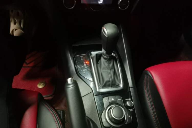 Used Mazda 3 Axela 2016 Sedan 1.5L Automatic Luxury Model Gear Lever