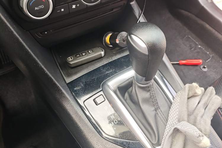 Used Mazda 3 Axela 2016 Sedan 1.5L Automatic Luxury Model Gear Lever