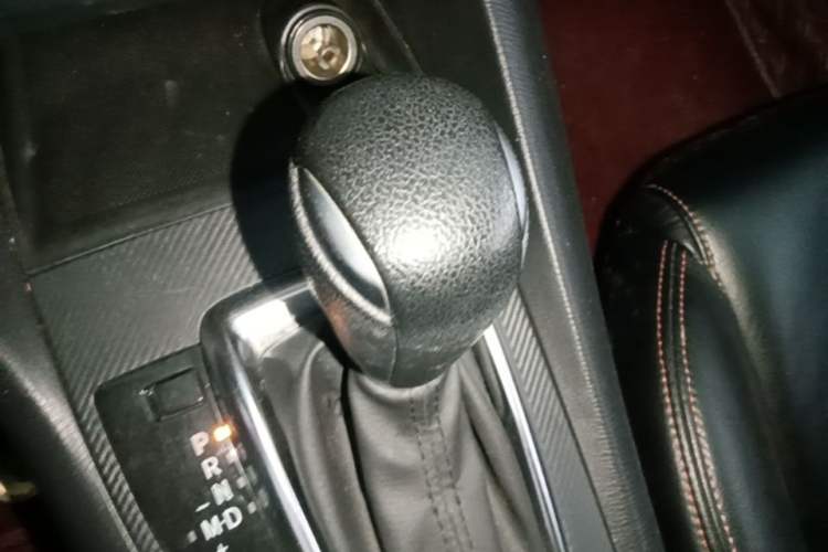 Used Mazda 3 Axela 2016 Sedan 1.5L Automatic Comfort Model Gear Lever