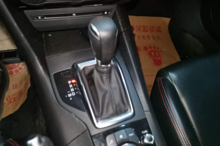 Used Mazda 3 Axela 2016 Sedan 1.5L Automatic Comfort Model Gear Lever