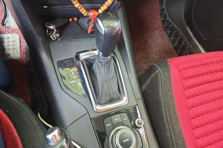 Used Mazda 3 Axela 2016 Sedan 1.5L Automatic Comfort Model Gear Lever