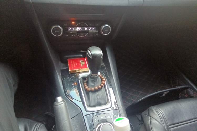 Used Mazda 3 Axela 2016 Sedan 1.5L Automatic Luxury Model Gear Lever