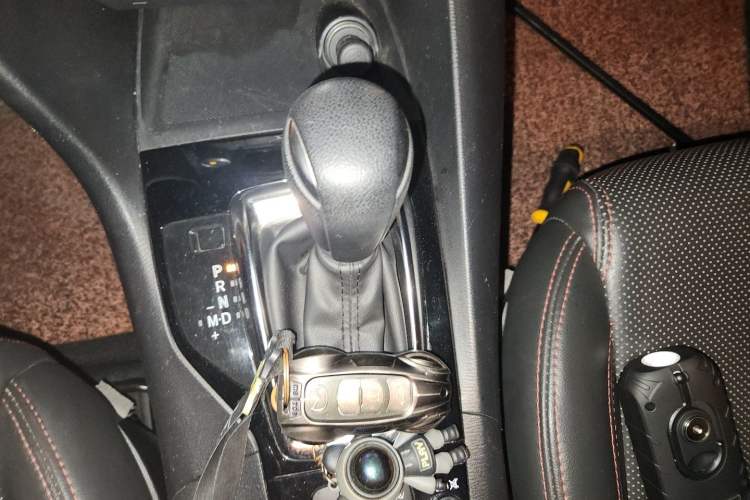 Used Mazda 3 Axela 2016 Sedan 1.5L Automatic Luxury Model Gear Lever