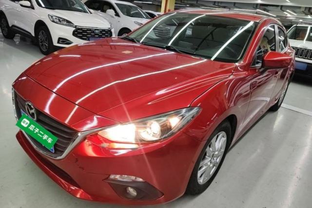 Używany Mazda 3 Axela 2016 Hatchback 1.5L Automatic Luxury Model