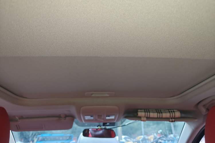 Used Mazda 3 Axela 2016 Sedan 1.5L Automatic Luxury Model Headliner