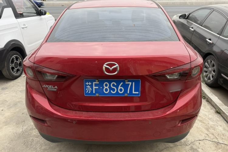 Used Mazda 3 Axela 2016 Sedan 2.0L Automatic Flagship Model Headliner