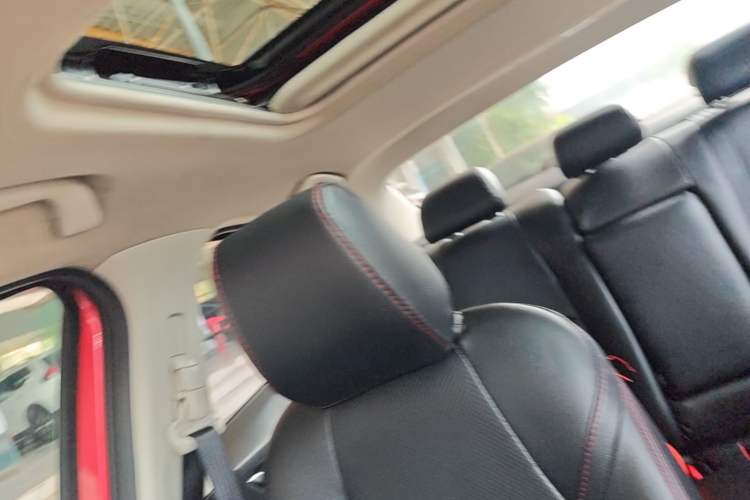 Used Mazda 3 Axela 2016 Sedan 1.5L Automatic Luxury Model Headliner
