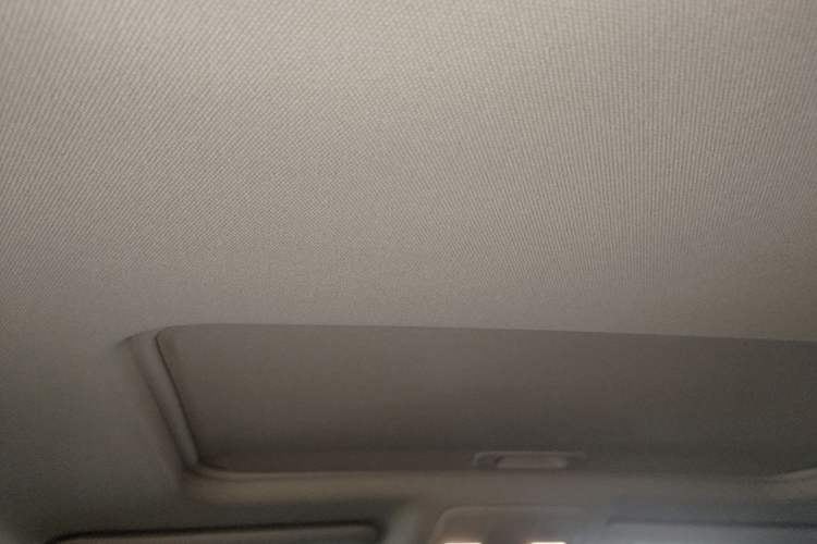 Used Mazda 3 Axela 2016 Sedan 1.5L Automatic Luxury Model Headliner