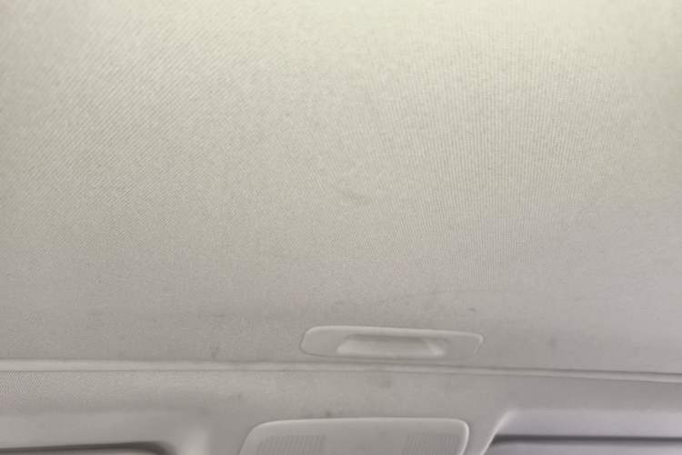 Used Mazda 3 Axela 2016 Sedan 1.5L Automatic Luxury Model Headliner