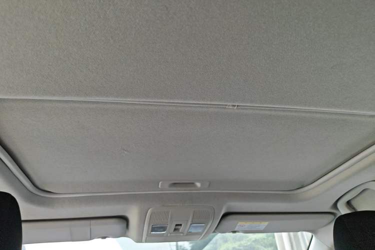 Used Mazda 3 Axela 2016 Sedan 1.5L Automatic Luxury Model Headliner