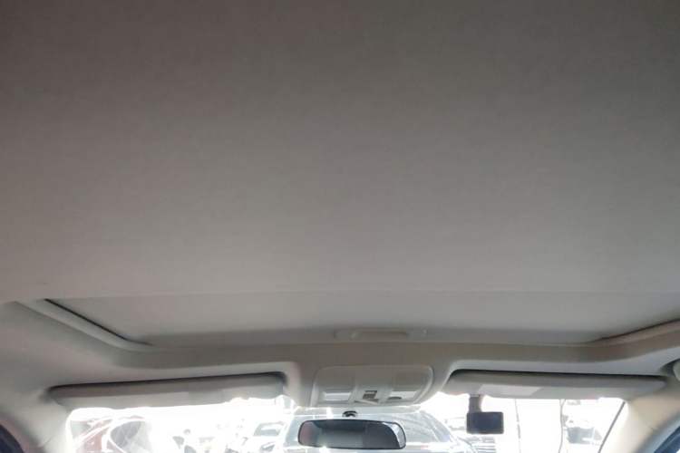 Used Mazda 3 Axela 2016 Sedan 1.5L Automatic Luxury Model Headliner