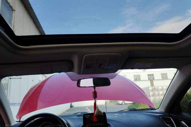 Used Mazda 3 Axela 2016 Sedan 1.5L Automatic Luxury Model Headliner