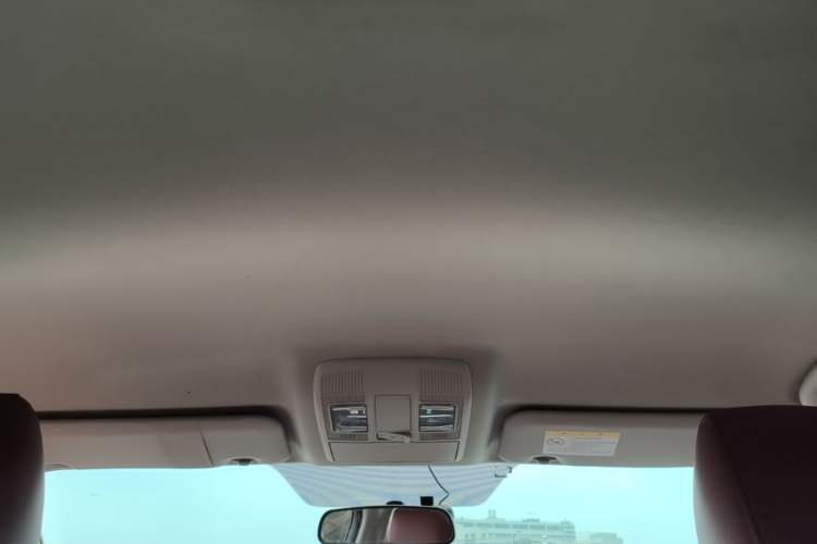 Used Mazda 3 Axela 2016 Sedan 1.5L Automatic Comfort Model Headliner