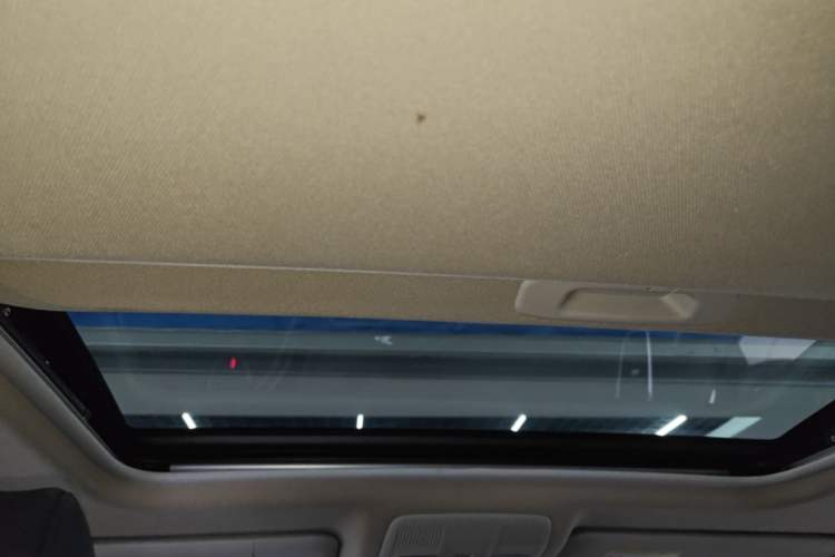 Used Mazda 3 Axela 2016 Sedan 1.5L Automatic Luxury Model Headliner
