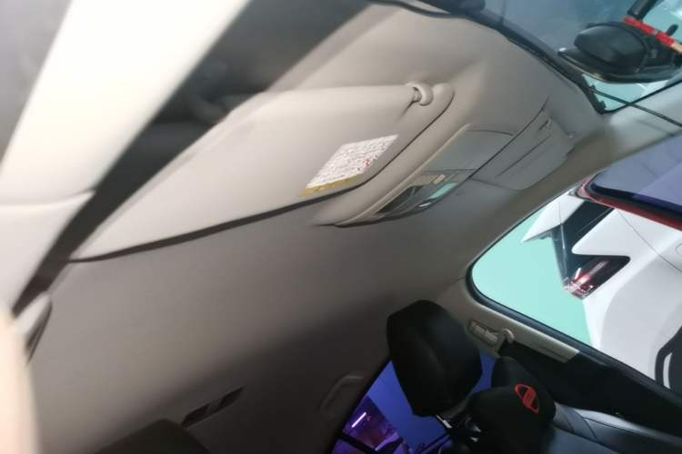 Used Mazda 3 Axela 2016 Sedan 1.5L Automatic Comfort Model Headliner