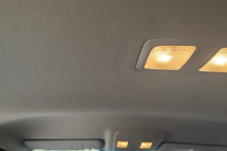 Used Mazda 3 Axela 2016 Sedan 1.5L Automatic Comfort Model Headliner
