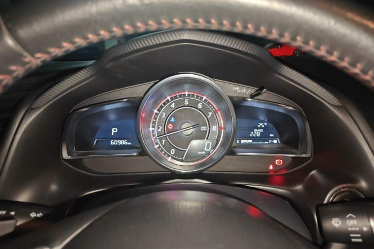 Used Mazda 3 Axela 2016 Hatchback 2.0L Automatic Flagship Model Instrument Cluster