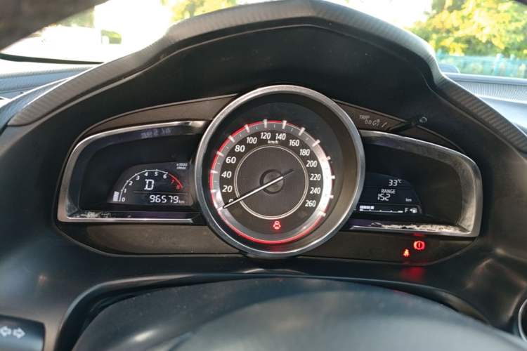 Used Mazda 3 Axela 2016 Sedan 1.5L Automatic Luxury Model Instrument Cluster