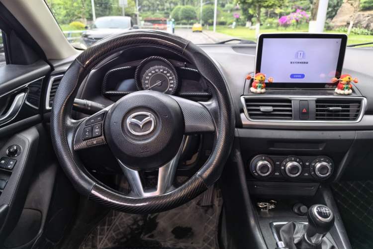 Used Mazda 3 Axela 2016 Sedan 1.5L Manual Comfort Model Interior 1