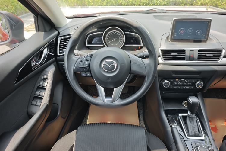 Used Mazda 3 Axela 2016 Sedan 1.5L Automatic Luxury Model Interior 12
