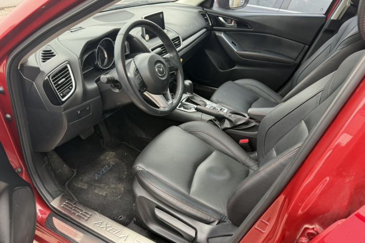 Used Mazda 3 Axela 2016 Sedan 2.0L Automatic Flagship Model Interior 2