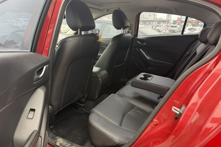 Used Mazda 3 Axela 2016 Sedan 2.0L Automatic Flagship Model Interior 3