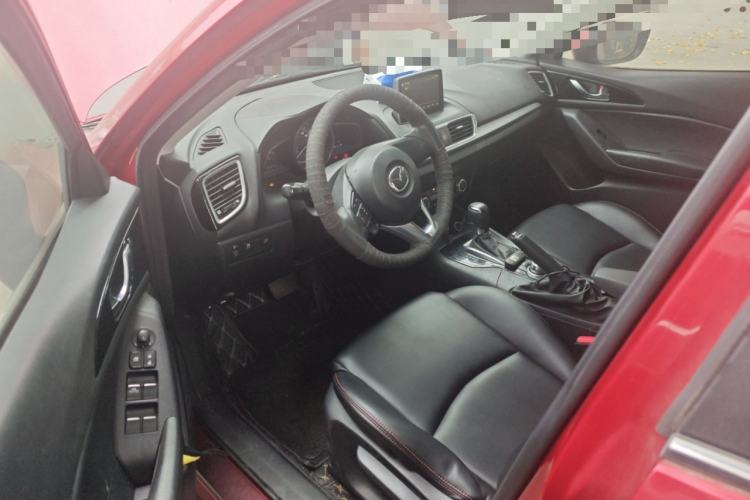 Used Mazda 3 Axela 2016 Hatchback 1.5L Automatic Luxury Model Interior 3