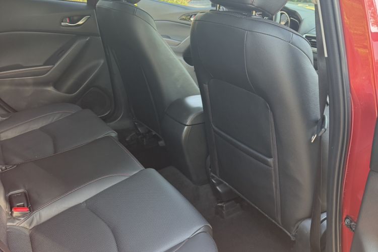 Used Mazda 3 Axela 2016 Sedan 1.5L Automatic Prestige Model Interior 4