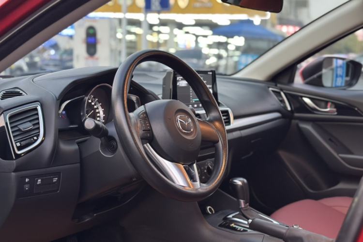Used Mazda 3 Axela 2016 Sedan 1.5L Automatic Comfort Model Interior 4