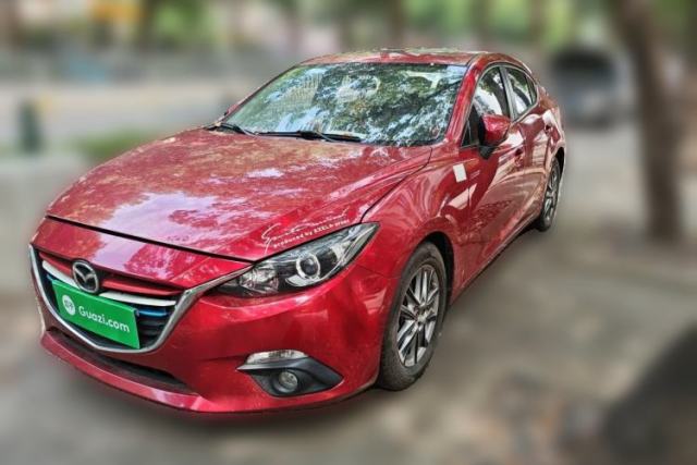Używany Mazda 3 Axela 2016 Sedan 1.5L Automatic Luxury Model