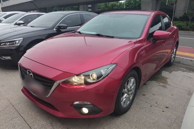 Used Mazda 3 Axela 2016 Sedan 1.5L Automatic Luxury Model