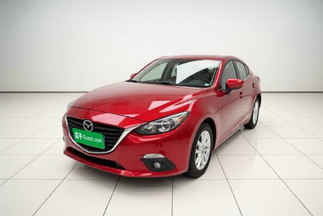 Używany Mazda 3 Axela 2016 Sedan 1.5L Automatic Luxury Model