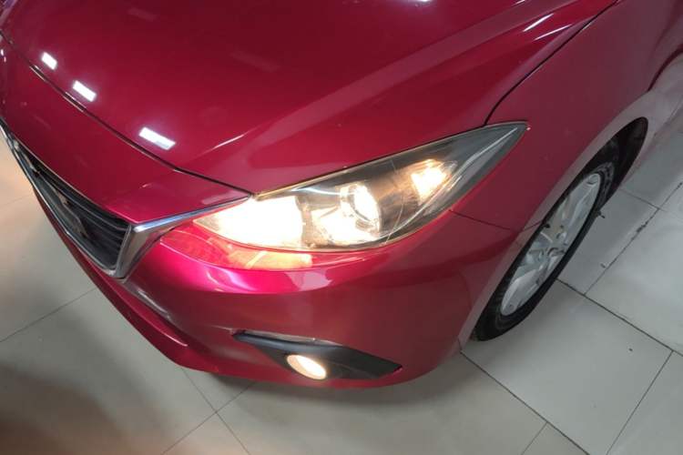 Used Mazda 3 Axela 2016 Sedan 1.5L Automatic Comfort Model Left Front Headlight