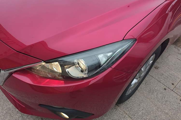 Used Mazda 3 Axela 2016 Sedan 1.5L Automatic Luxury Model Left Front Headlight