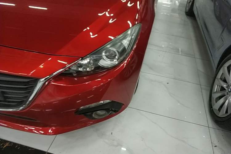 Used Mazda 3 Axela 2016 Sedan 1.5L Automatic Luxury Model Left Front Headlight