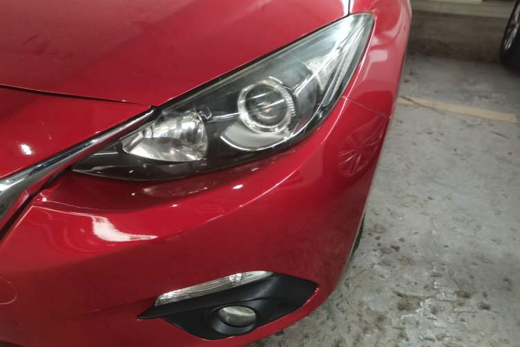 Used Mazda 3 Axela 2016 Sedan 1.5L Automatic Comfort Model Left Front Headlight