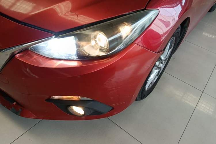 Used Mazda 3 Axela 2016 Sedan 1.5L Automatic Comfort Model Left Front Headlight