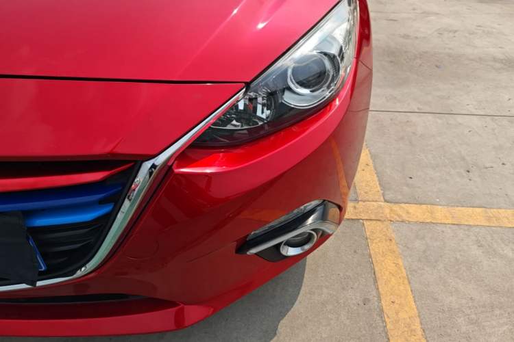 Used Mazda 3 Axela 2016 Sedan 1.5L Automatic Luxury Model Left Front Headlight