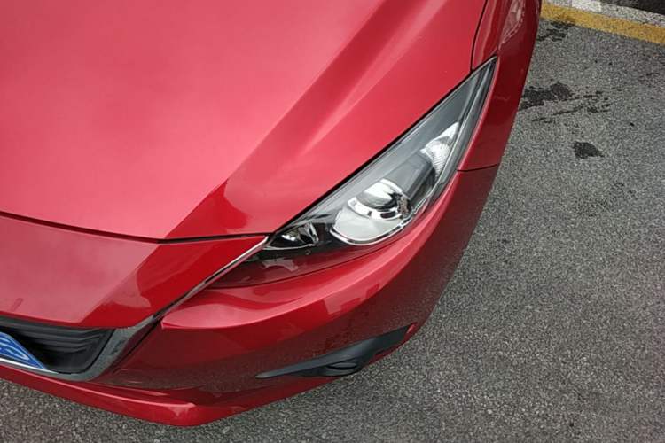 Used Mazda 3 Axela 2016 Sedan 1.5L Automatic Luxury Model Left Front Headlight