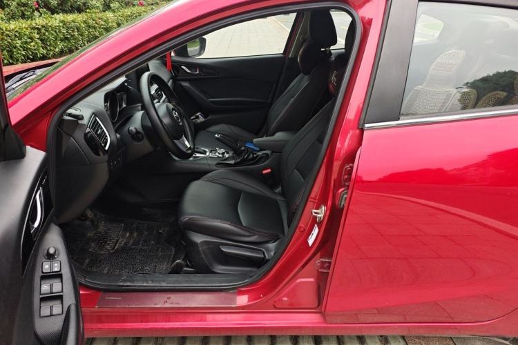 Used Mazda 3 Axela 2016 Sedan 1.5L Automatic Comfort Model Left Front Seat