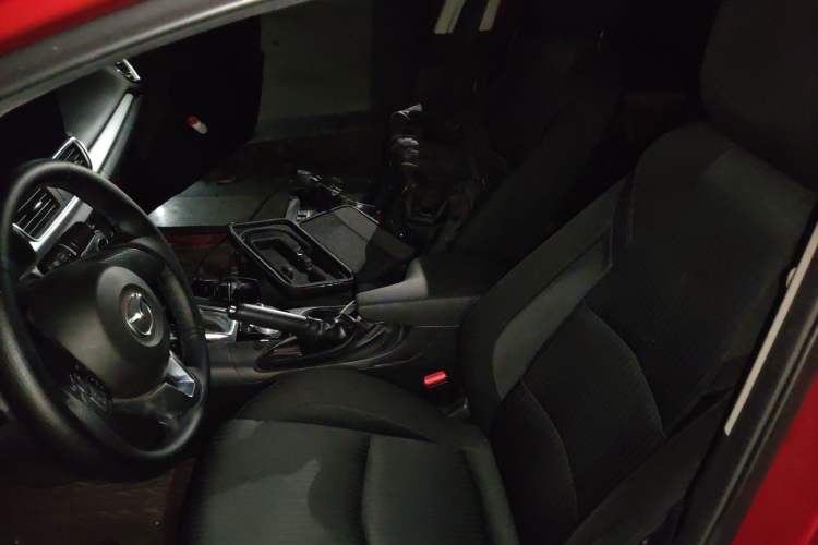 Used Mazda 3 Axela 2016 Sedan 1.5L Automatic Comfort Model Left Front Seat