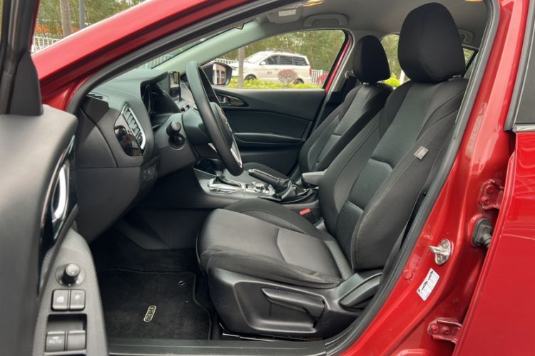 Used Mazda 3 Axela 2016 Sedan 1.5L Automatic Comfort Model Left Front Seat