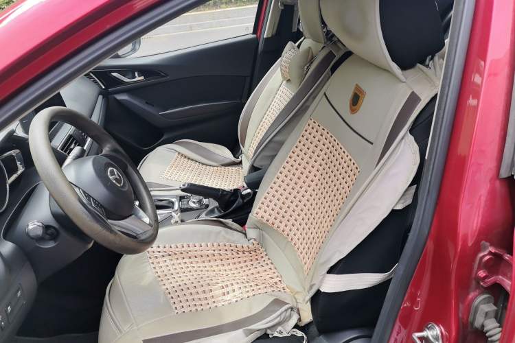 Used Mazda 3 Axela 2016 Sedan 1.5L Automatic Comfort Model Left Front Seat