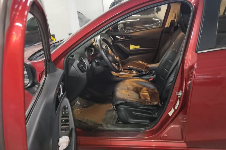 Used Mazda 3 Axela 2016 Sedan 1.5L Automatic Comfort Model Left Front Seat
