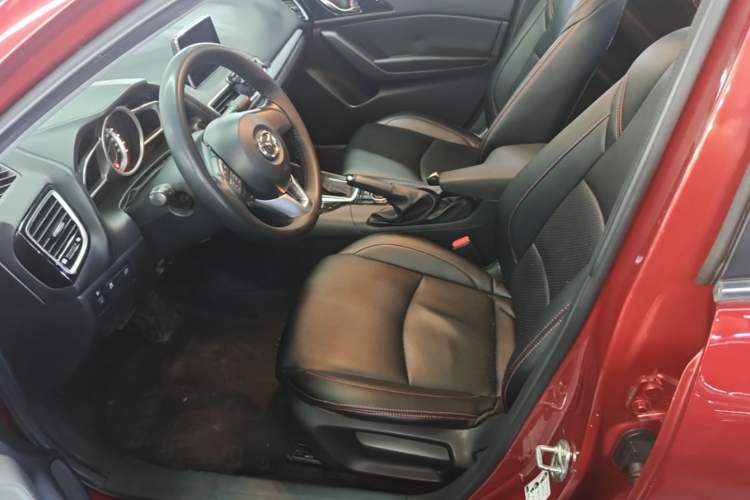 Used Mazda 3 Axela 2016 Sedan 1.5L Automatic Luxury Model Left Front Seat